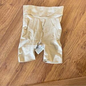 Happy Butt No.7 Low Waist Shorts Double Tummy Layer